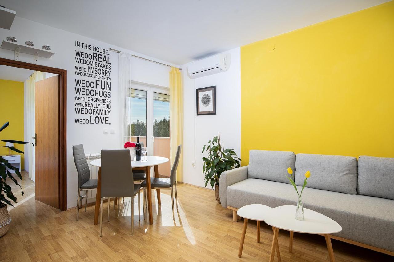 Pula Istria Apartments Eksteriør bilde