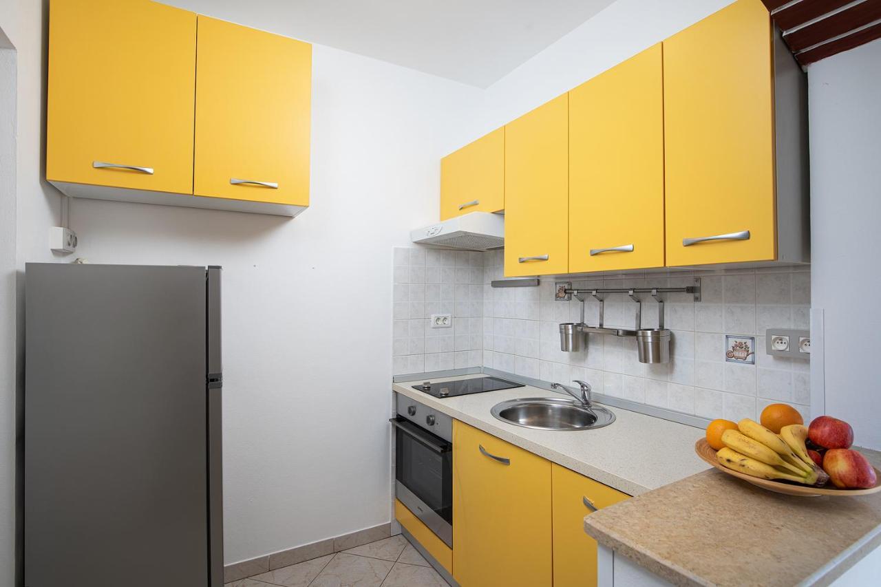 Pula Istria Apartments Eksteriør bilde