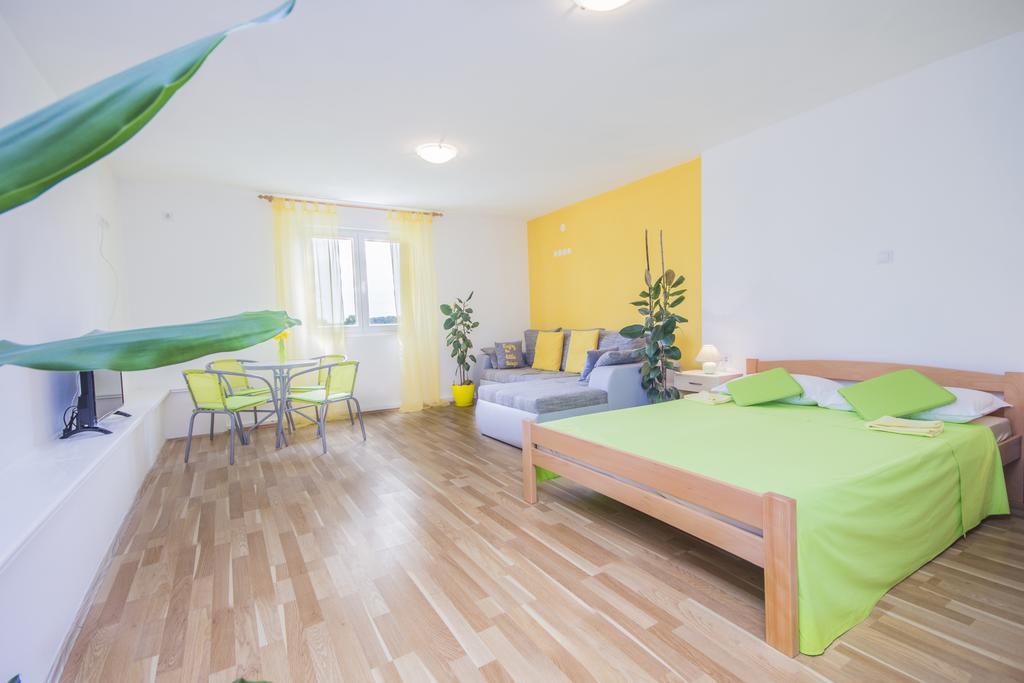 Pula Istria Apartments Eksteriør bilde