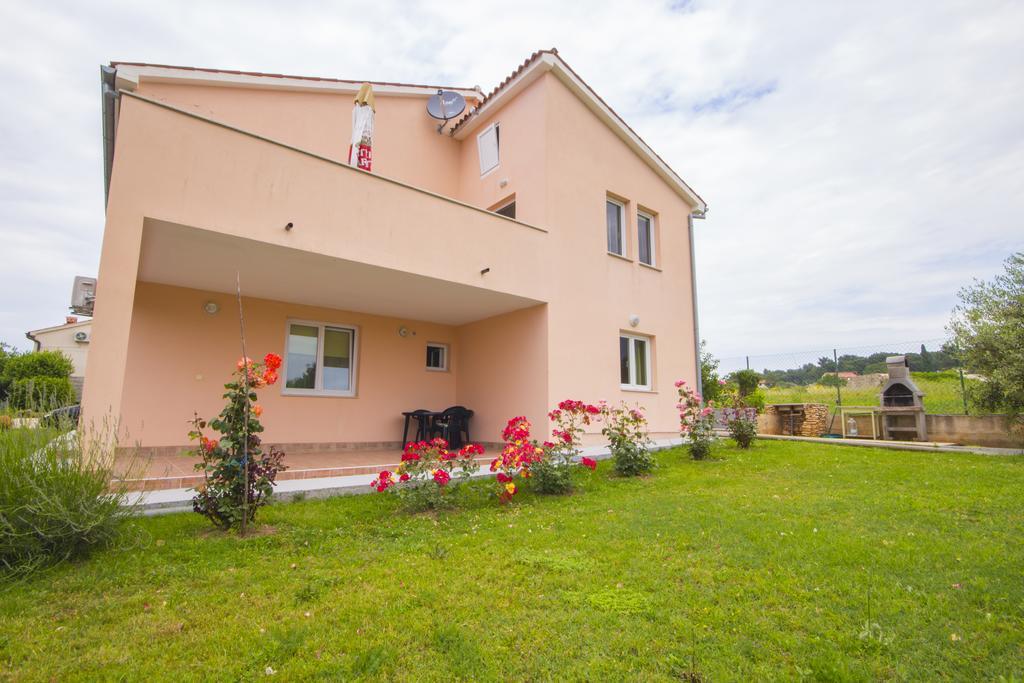 Pula Istria Apartments Eksteriør bilde