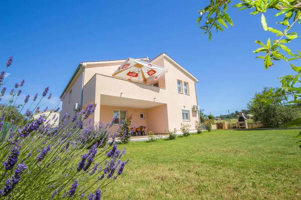Pula Istria Apartments Eksteriør bilde